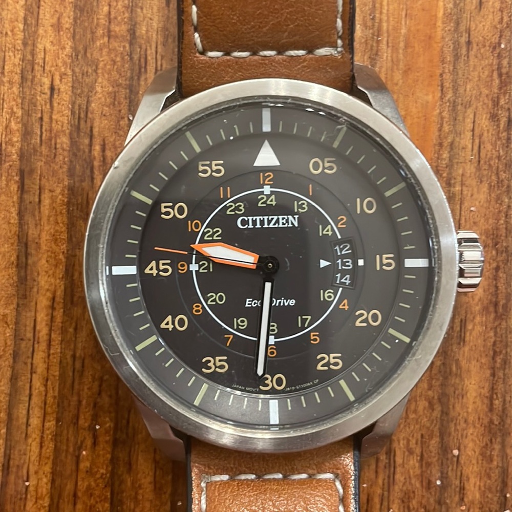 Citizen mens eco-drive wrist watch. Brown leather strap in fantastic shape.